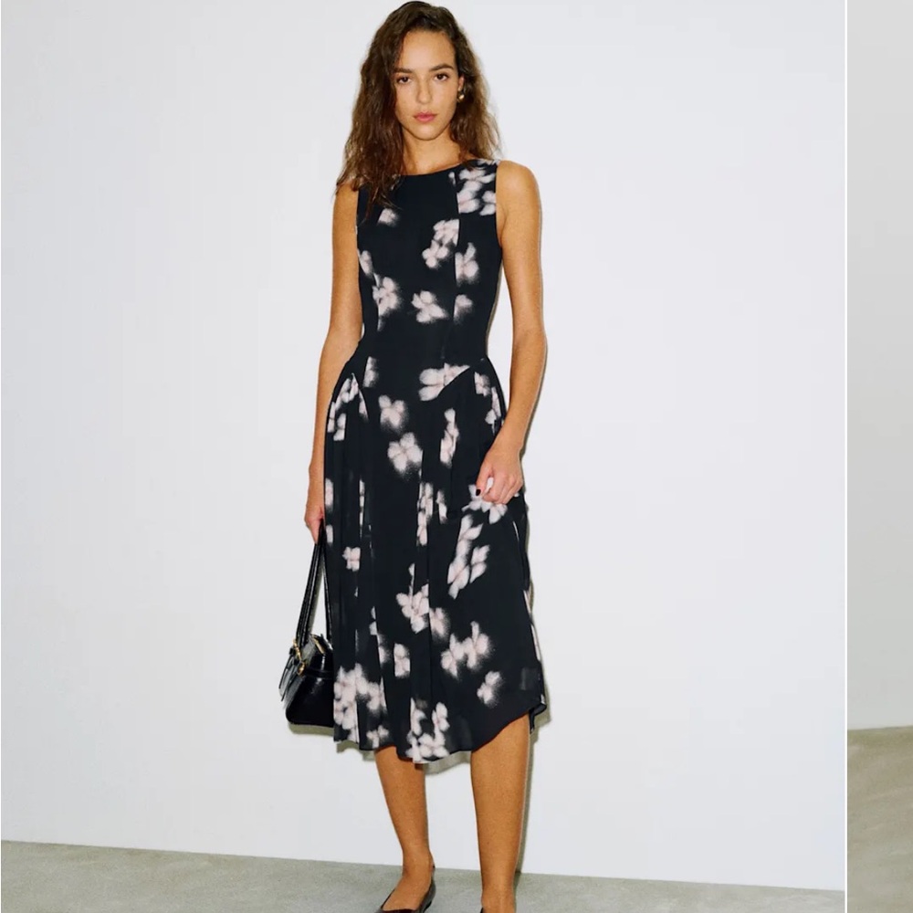 Reformation Anelis Dress in Onyx